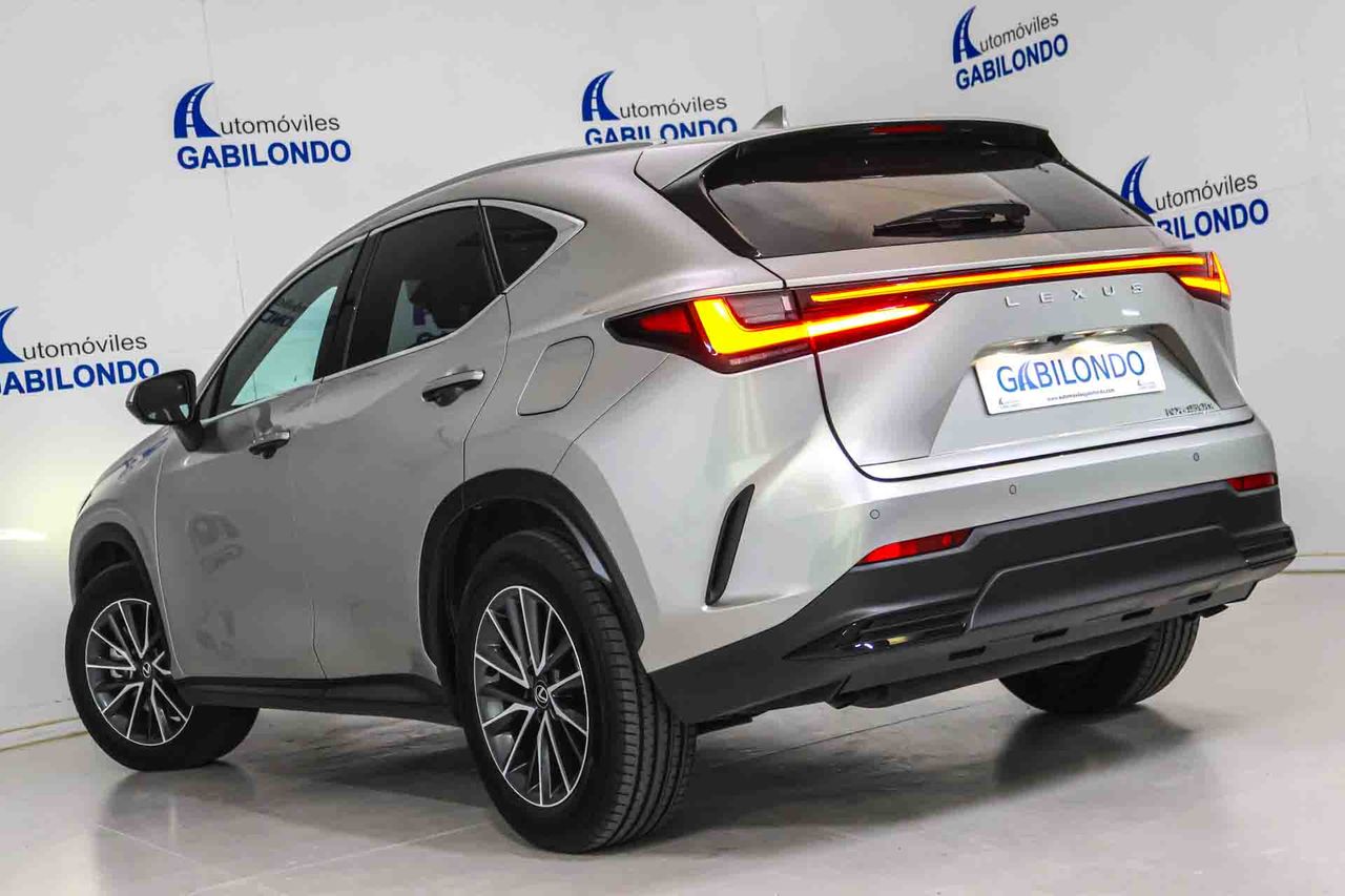 Lexus NX 450h+ Executive 4WD - Foto 18