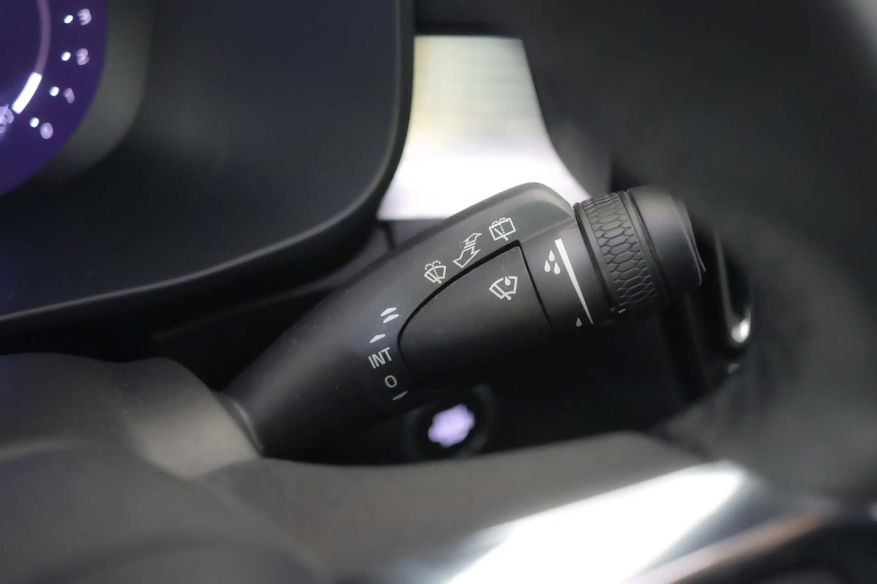 Volvo XC40 2.0 B3 G Essential Auto - Foto 42