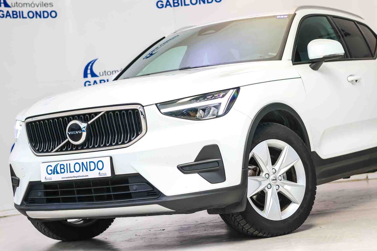 Volvo XC40 2.0 B3 G Essential Auto - Foto 29