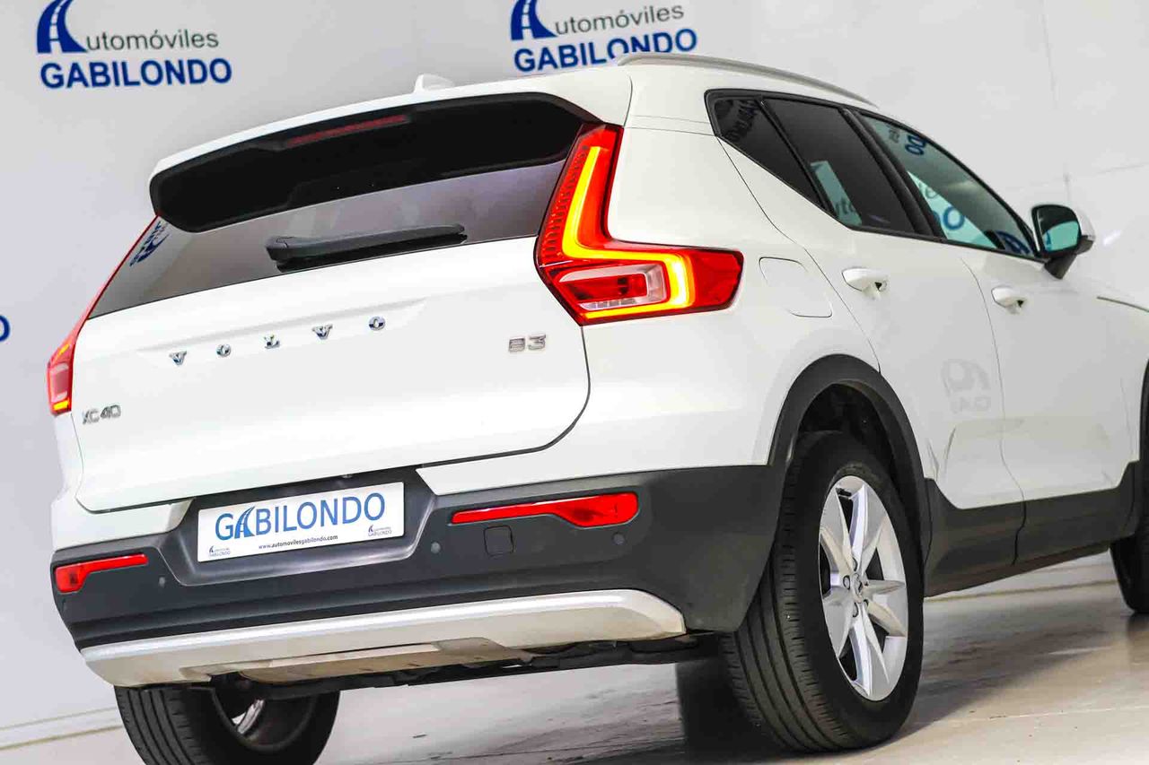 Volvo XC40 2.0 B3 G Essential Auto - Foto 30