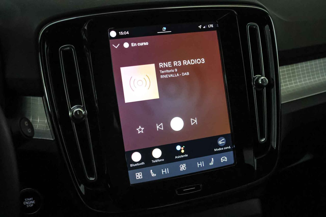 Volvo XC40 2.0 B3 G Essential Auto - Foto 53