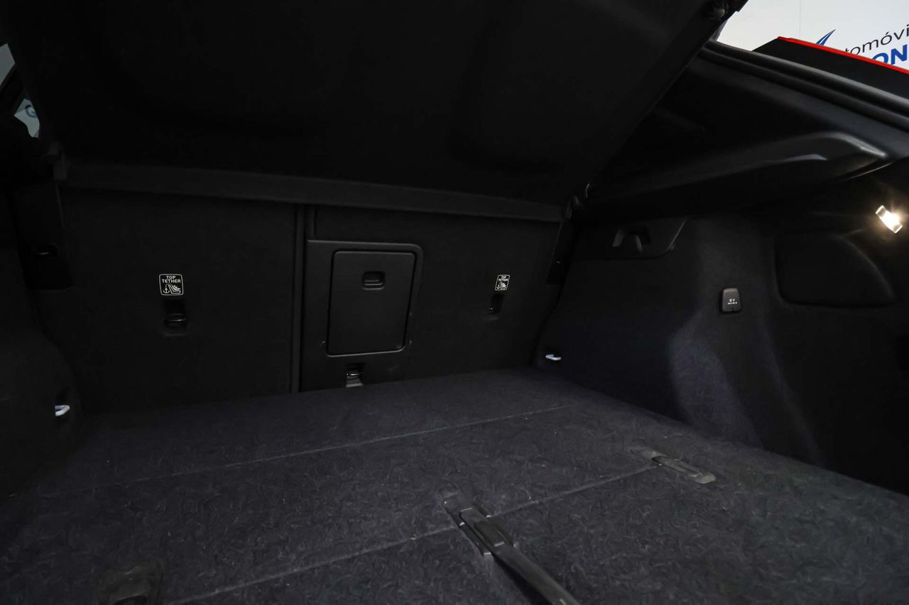 Volvo XC40 2.0 B3 G Essential Auto - Foto 64