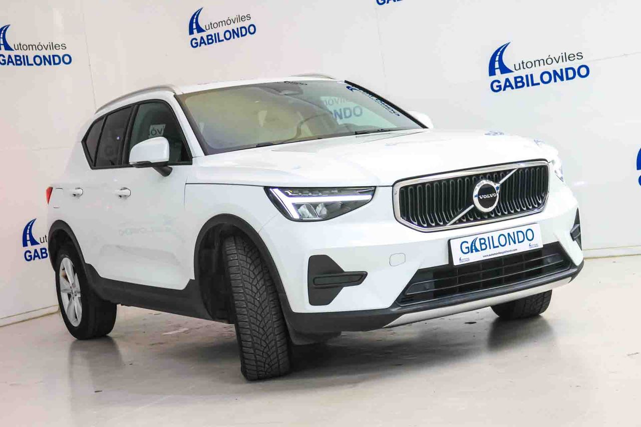 Volvo XC40 2.0 B3 G Essential Auto - Foto 17