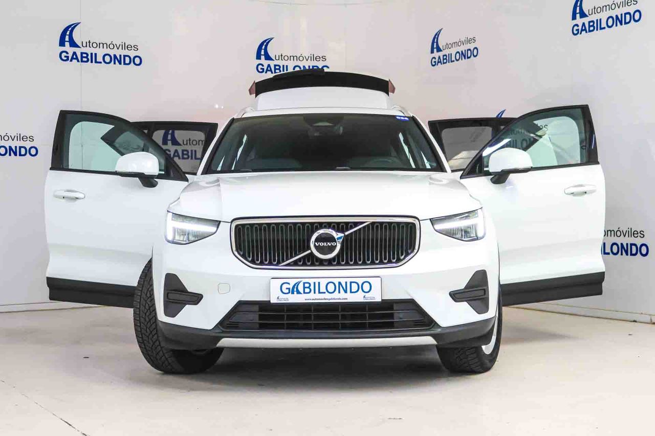 Volvo XC40 2.0 B3 G Essential Auto - Foto 26