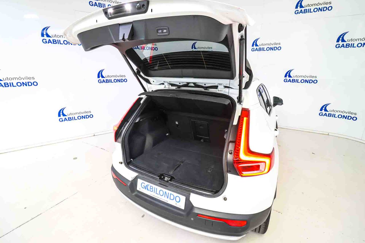 Volvo XC40 2.0 B3 G Essential Auto - Foto 62