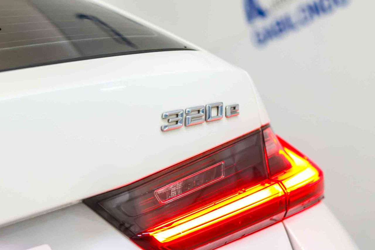 BMW Serie 3 320e Touring - Foto 18