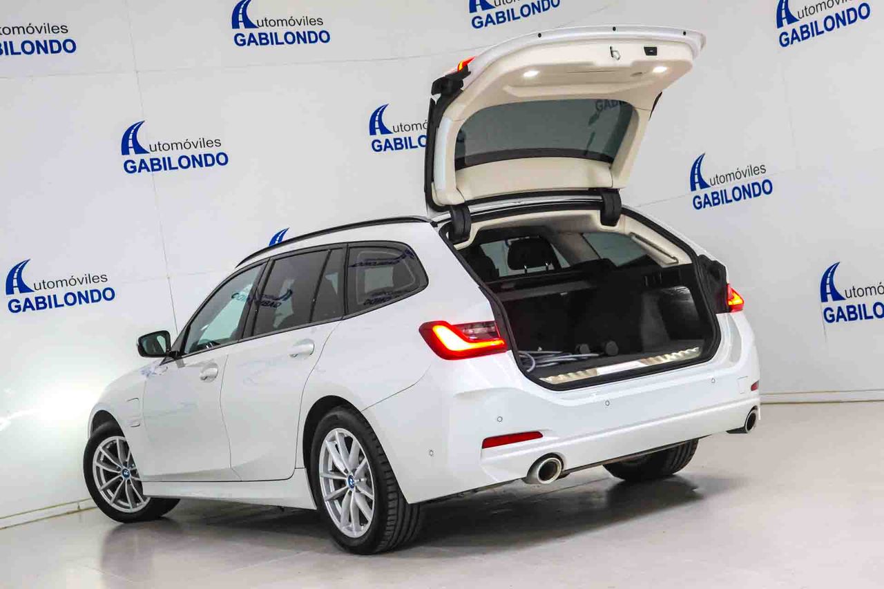 BMW Serie 3 320e Touring - Foto 28