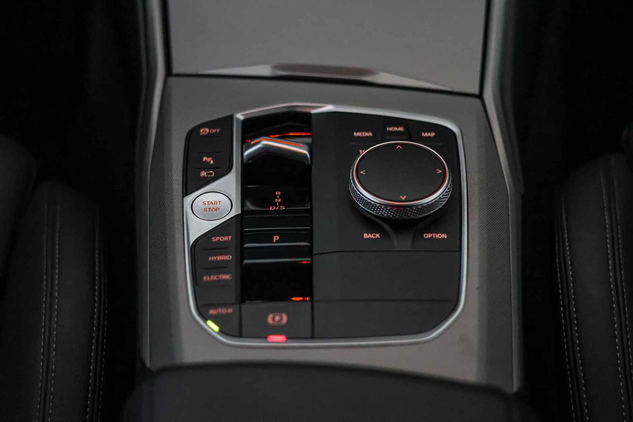 BMW Serie 3 320e Touring - Foto 46