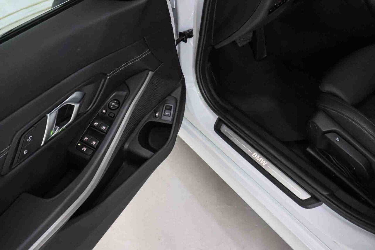BMW Serie 3 320e Touring - Foto 35