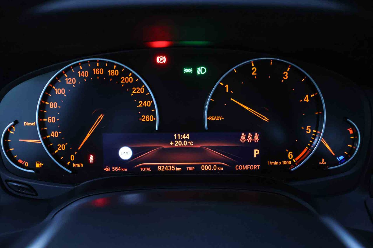 BMW Serie 3 318d - Foto 38