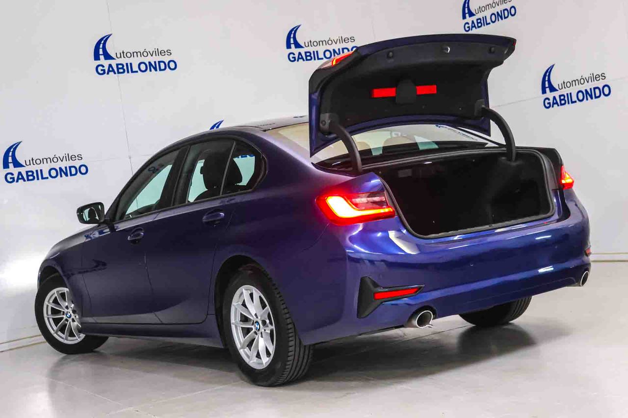 BMW Serie 3 318d - Foto 21