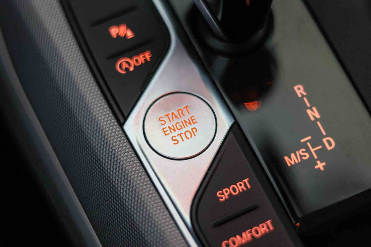 BMW Serie 3 318d - Foto 40