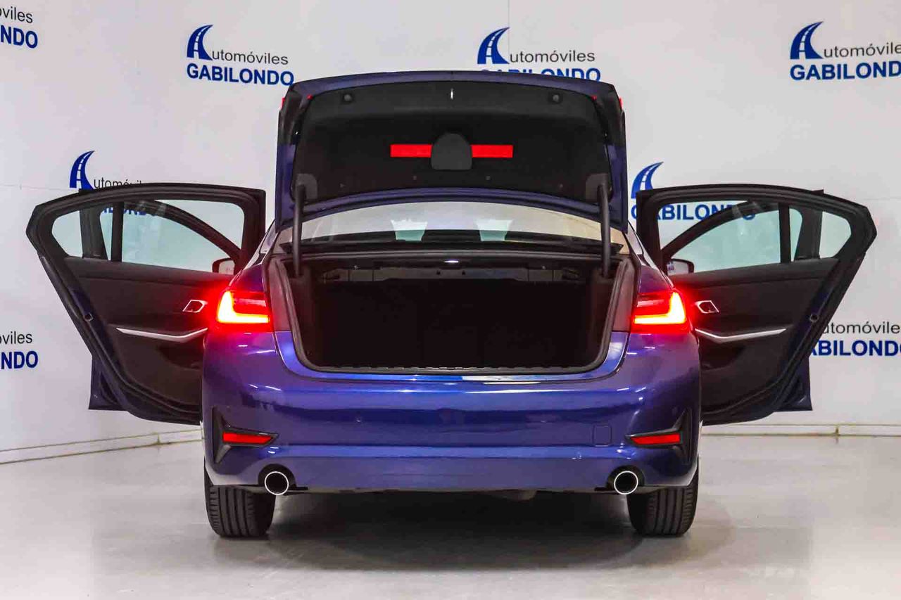 BMW Serie 3 318d - Foto 24