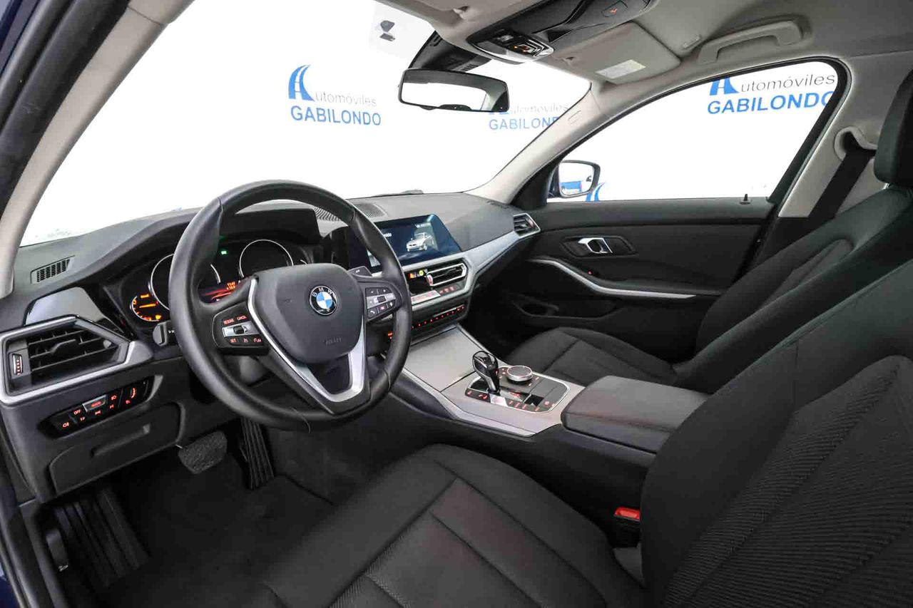 BMW Serie 3 318d - Foto 26