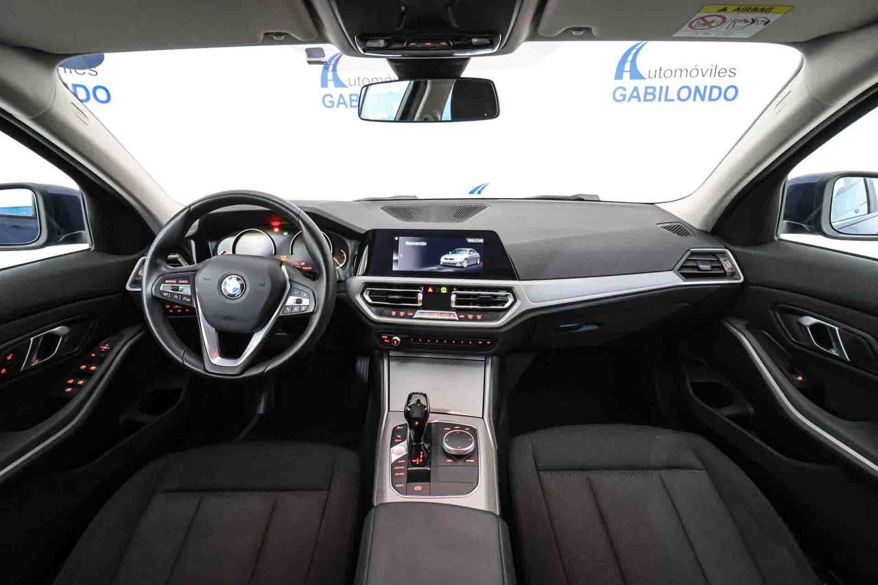 BMW Serie 3 318d - Foto 31