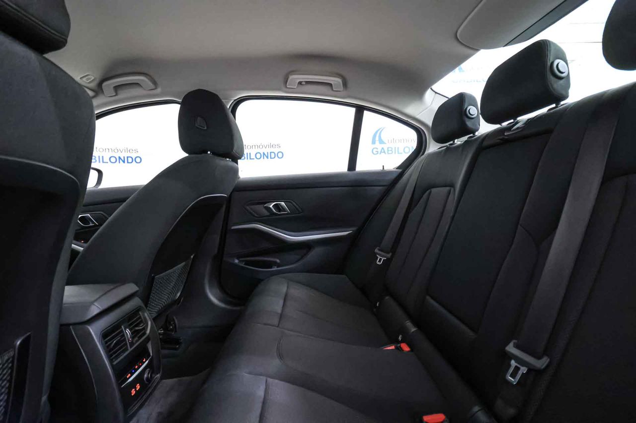 BMW Serie 3 318d - Foto 47