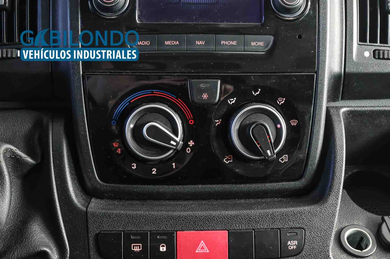 Fiat Ducato Furgón 30 L1H1 2.3 Multijet Business - Foto 40
