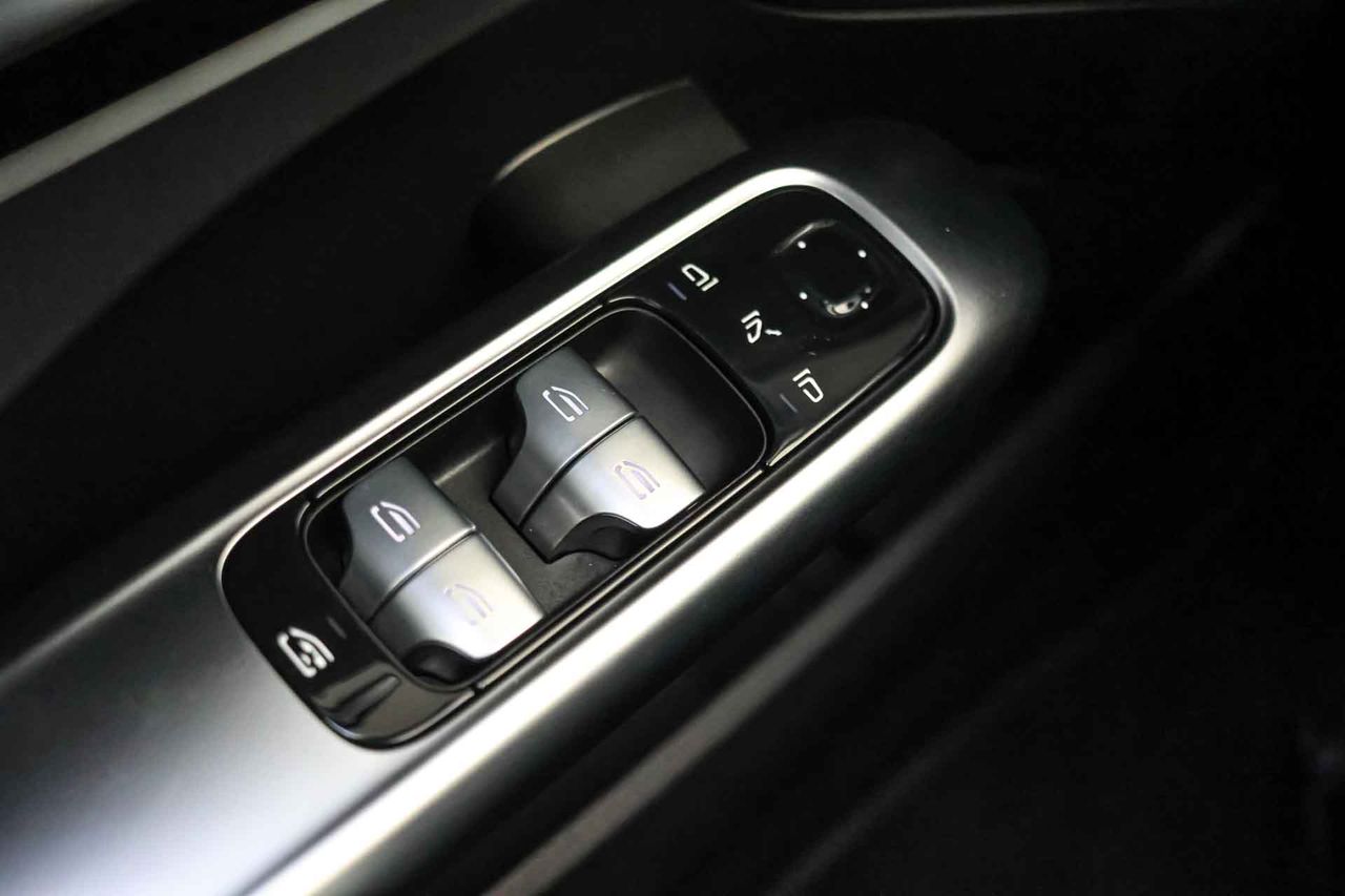 Mercedes Clase C C 300 e Avantgarde - Foto 36