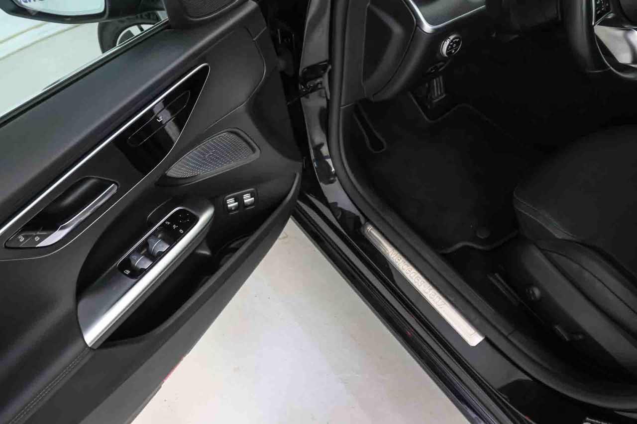Mercedes Clase C C 300 e Avantgarde - Foto 35
