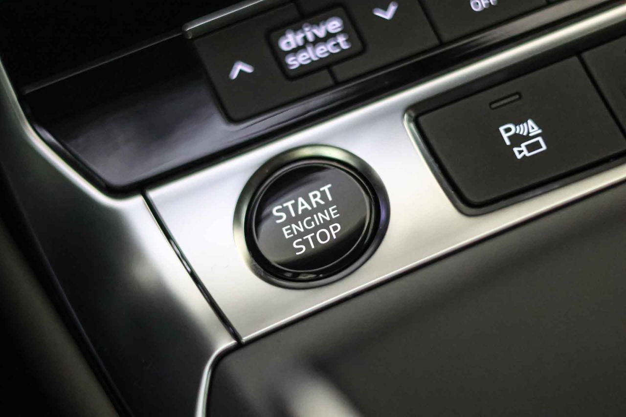 Audi A6 50 TFSIe quattro S tronic Advanced - Foto 48