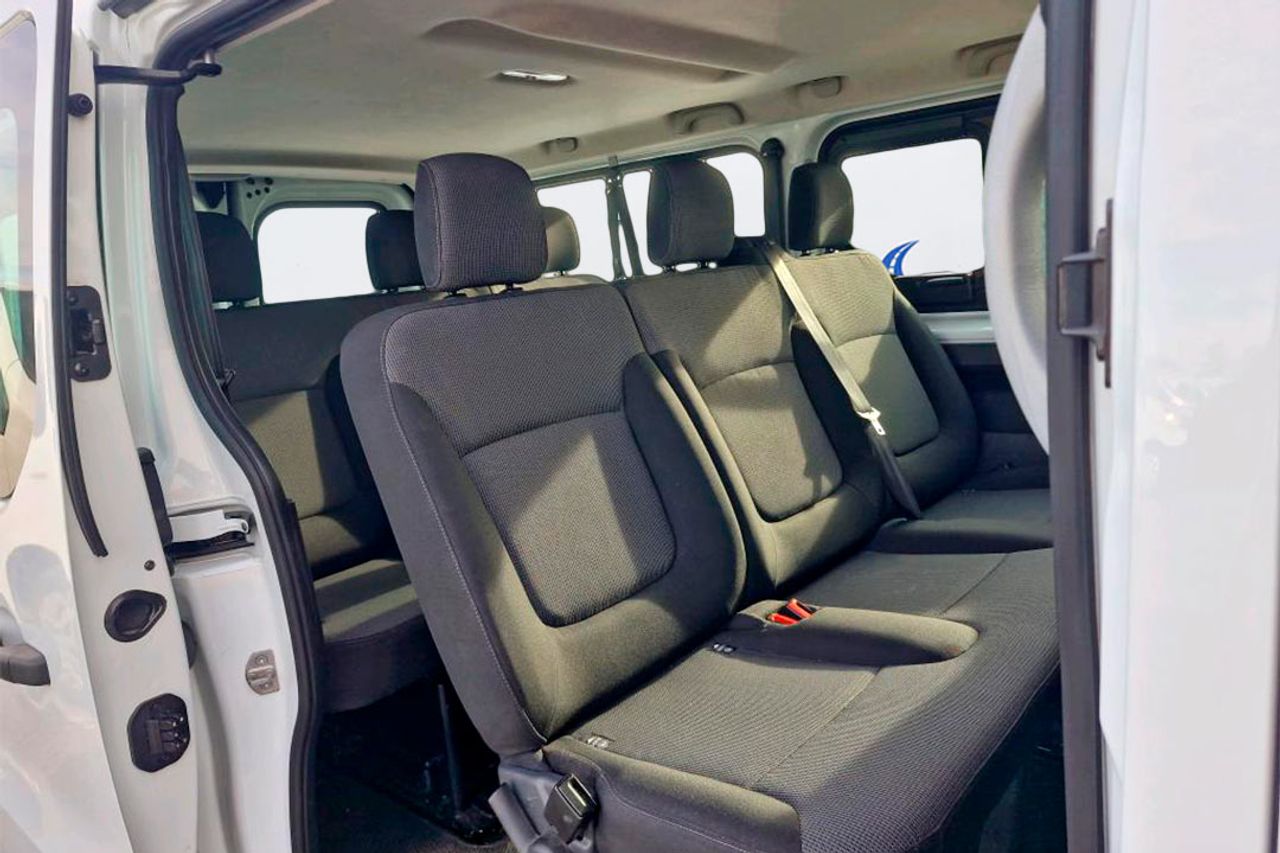 Renault Trafic Combi 2.0 dCi Zen L2 9 Plazas - Foto 8