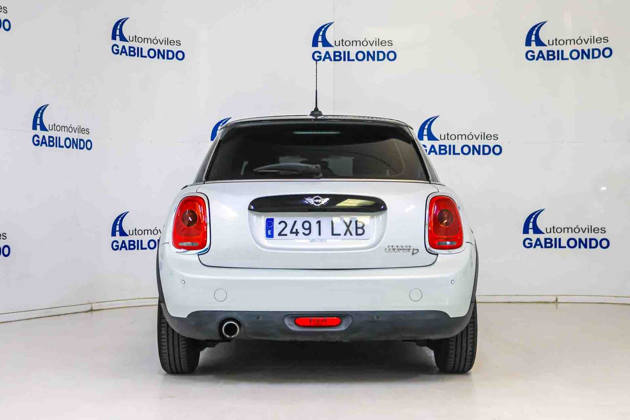 MINI MINI COOPER D 5 PUERTAS automático - Foto 5
