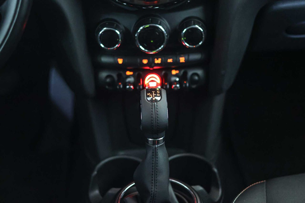 MINI MINI COOPER D 5 PUERTAS automático - Foto 42