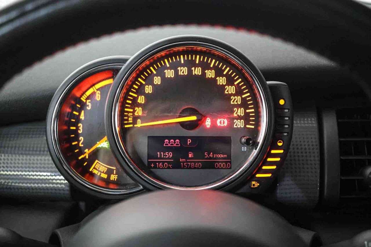 MINI MINI COOPER D 5 PUERTAS automático - Foto 41