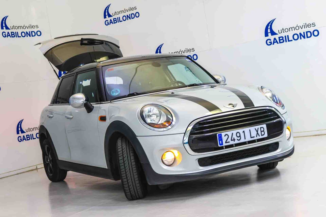 MINI MINI COOPER D 5 PUERTAS automático - Foto 23