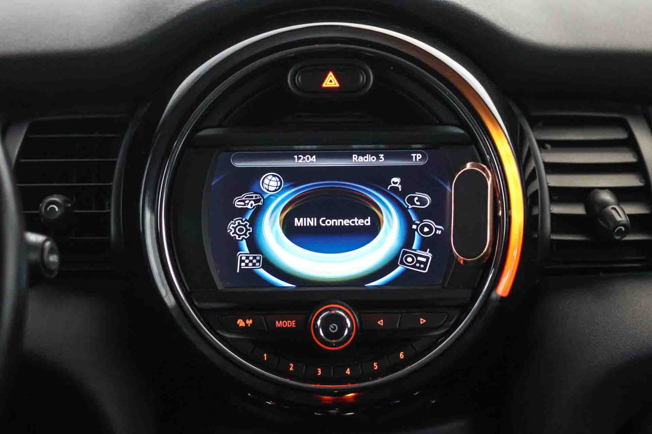 MINI MINI COOPER D 5 PUERTAS automático - Foto 47