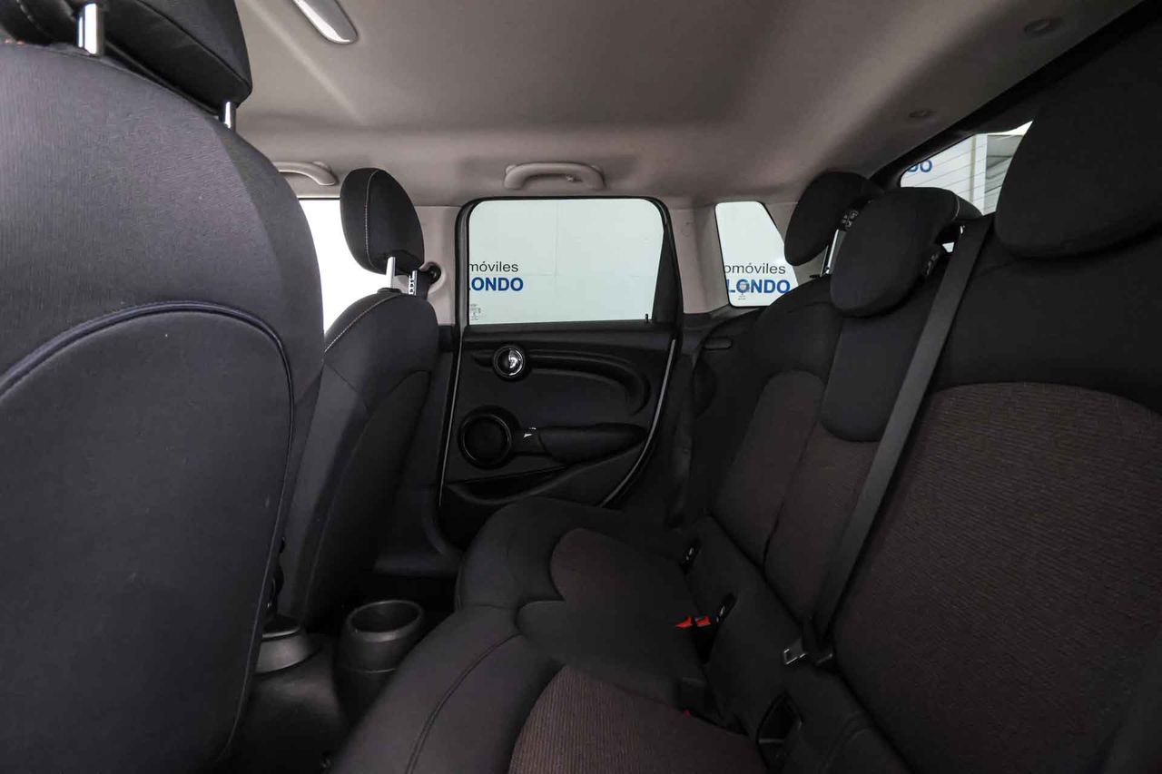 MINI MINI COOPER D 5 PUERTAS automático - Foto 10