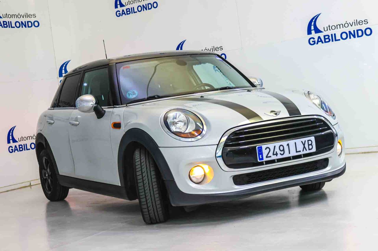 MINI MINI COOPER D 5 PUERTAS automático - Foto 16