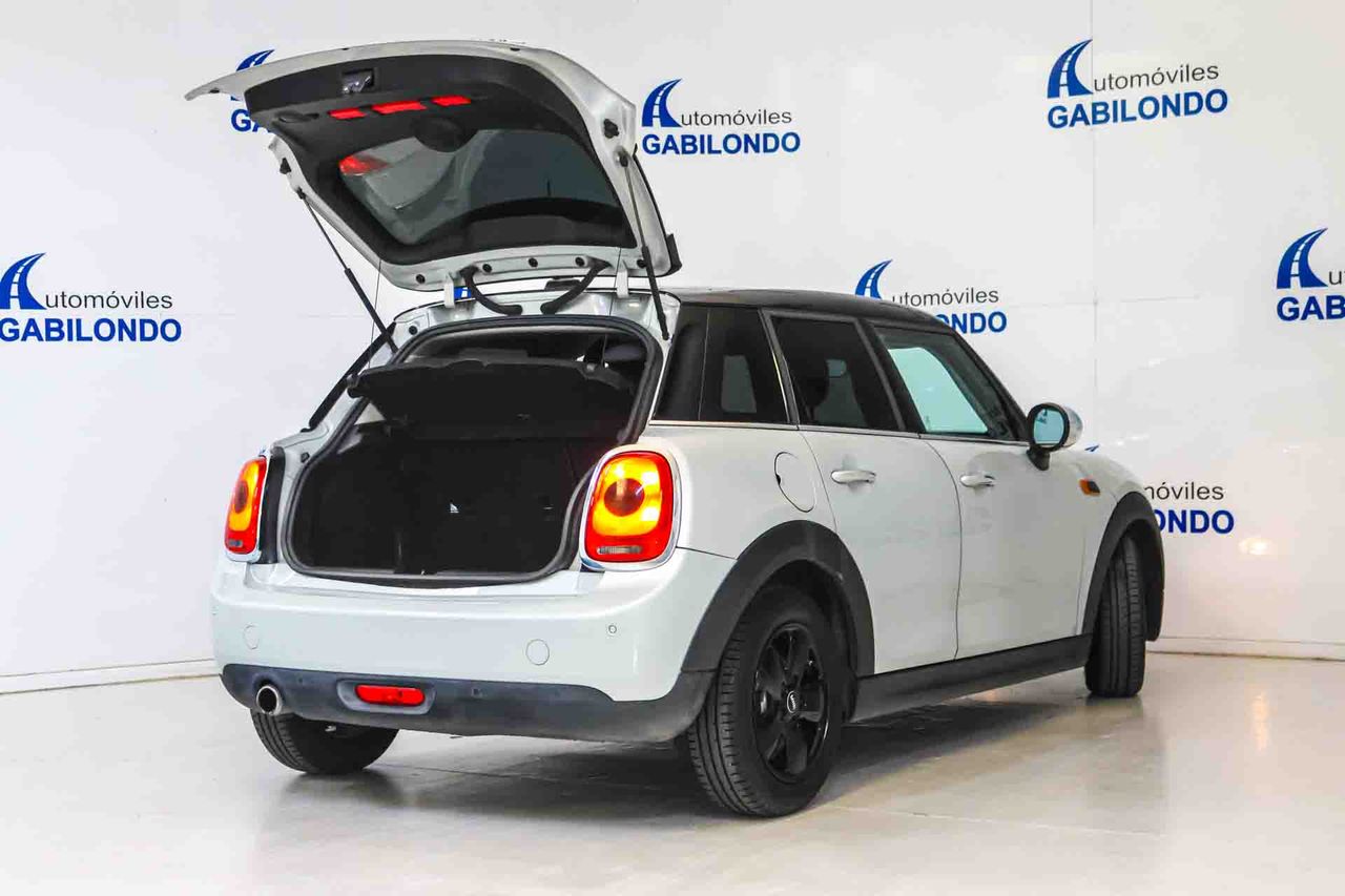 MINI MINI COOPER D 5 PUERTAS automático - Foto 21