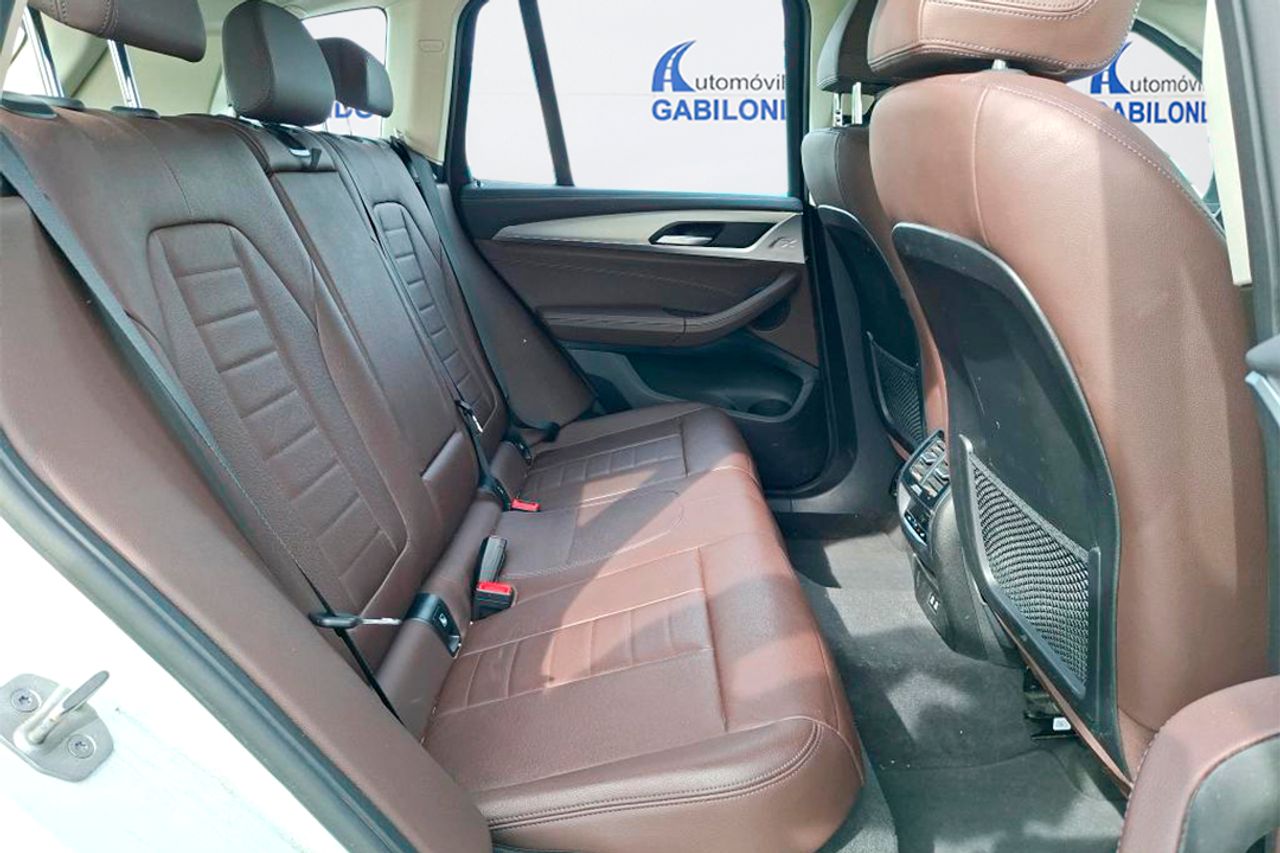 BMW X3 xDrive20d Luxury - Foto 9