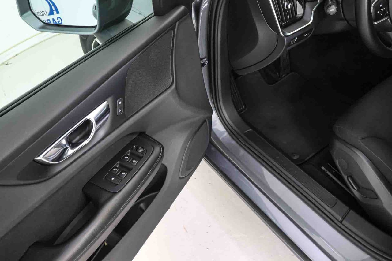 Volvo V60 2.0 D3 Auto - Foto 31