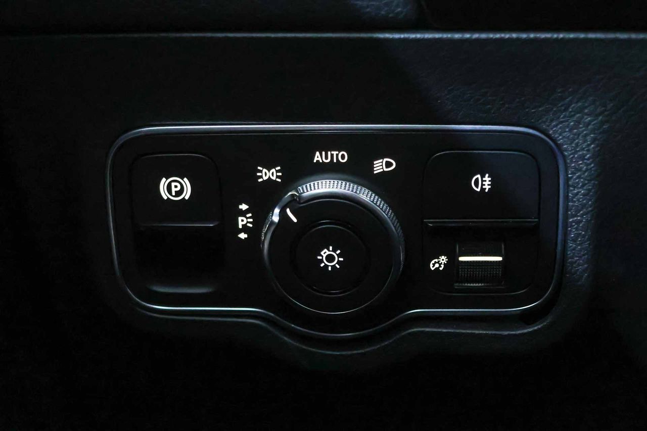 Mercedes GLA GLA 250 e - Foto 35