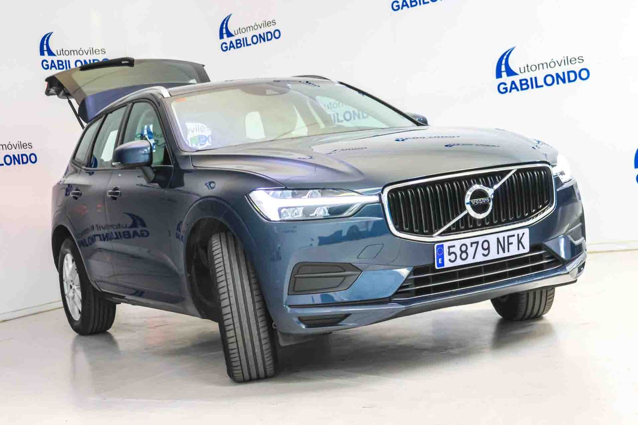 Volvo XC60 2.0 B4 G Momentum Auto - Foto 20