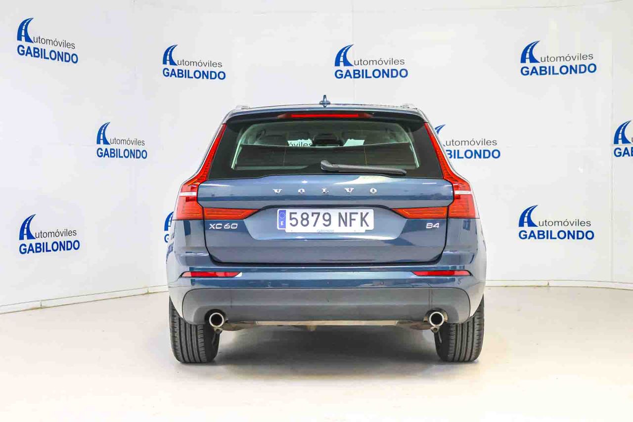 Volvo XC60 2.0 B4 G Momentum Auto - Foto 5