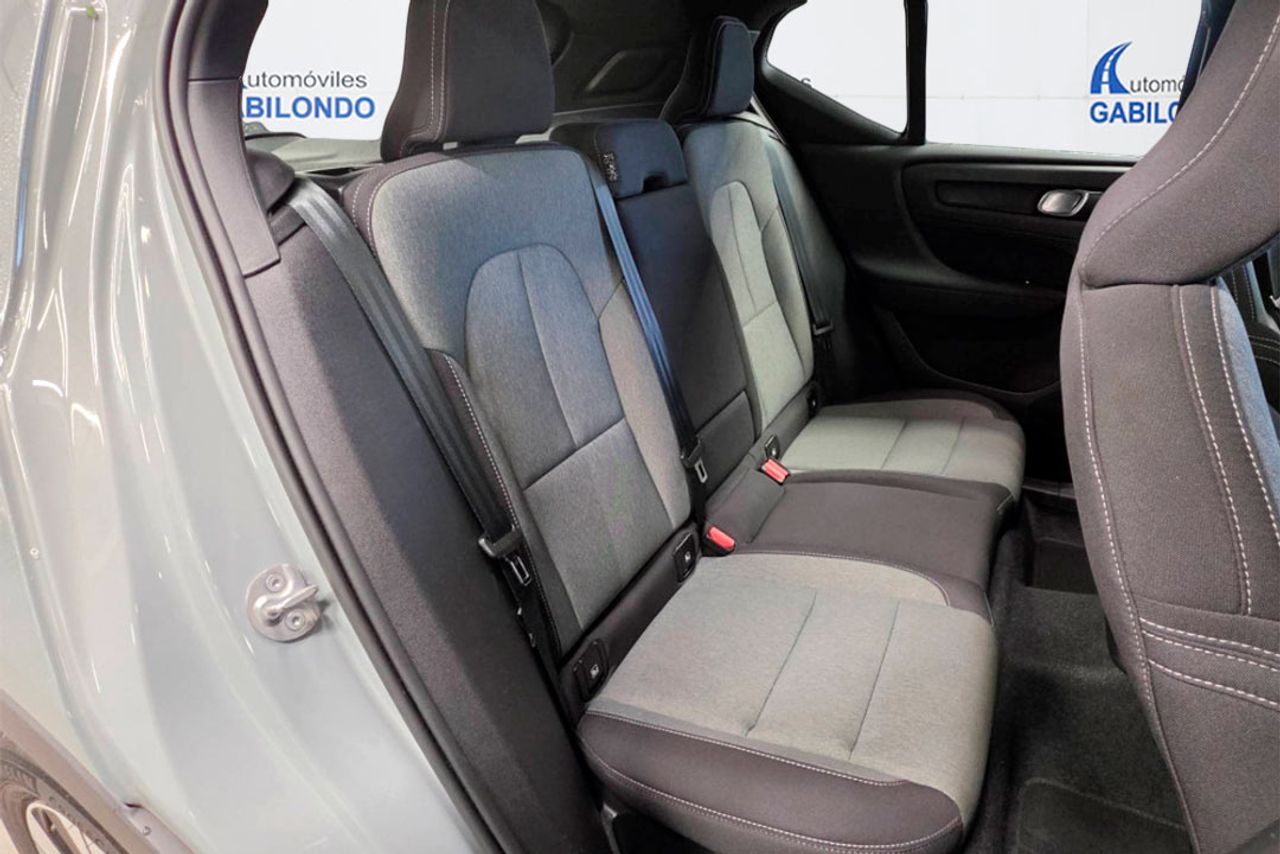 Volvo XC40 1.5 T4 Recharge PHEV Core Auto - Foto 6