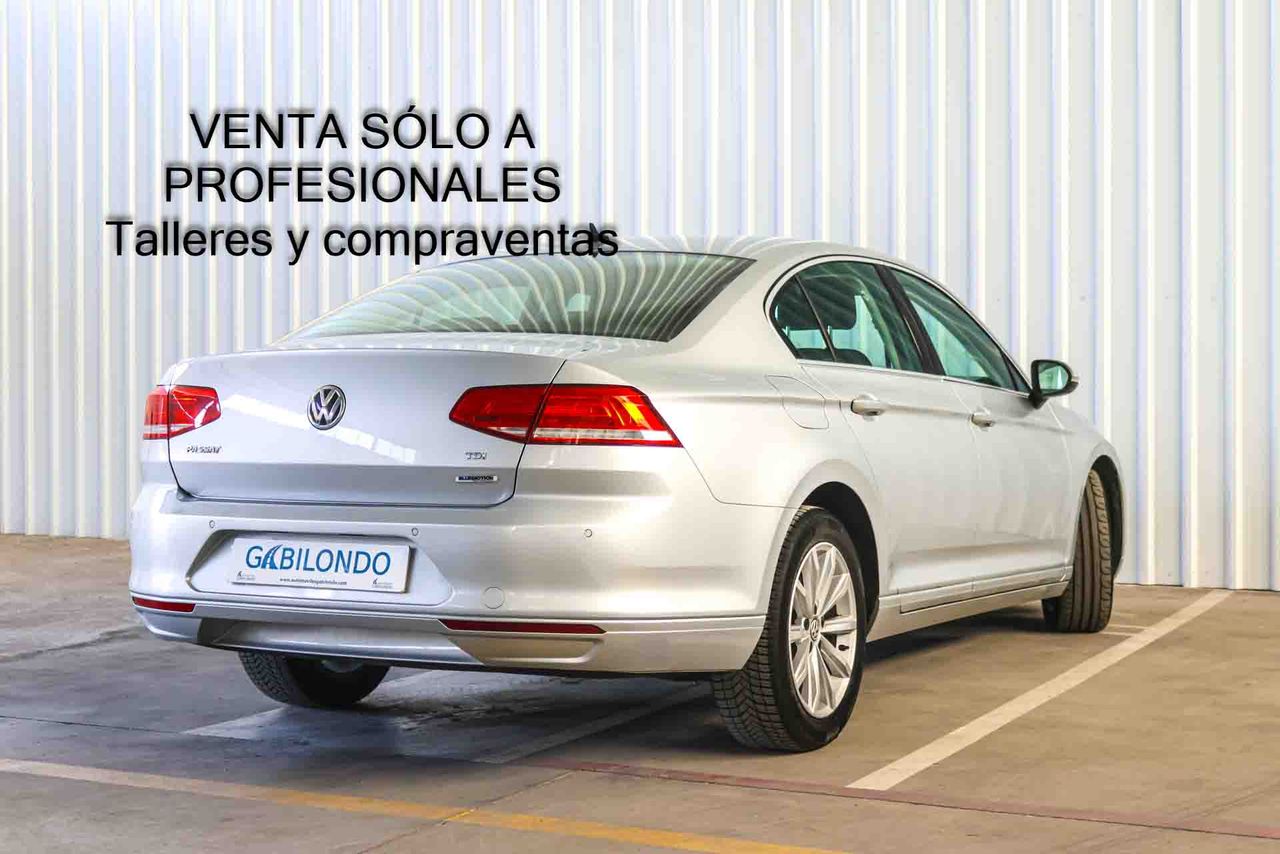 Volkswagen Passat BlueMotion 1.6 TDI 120CV - Foto 6