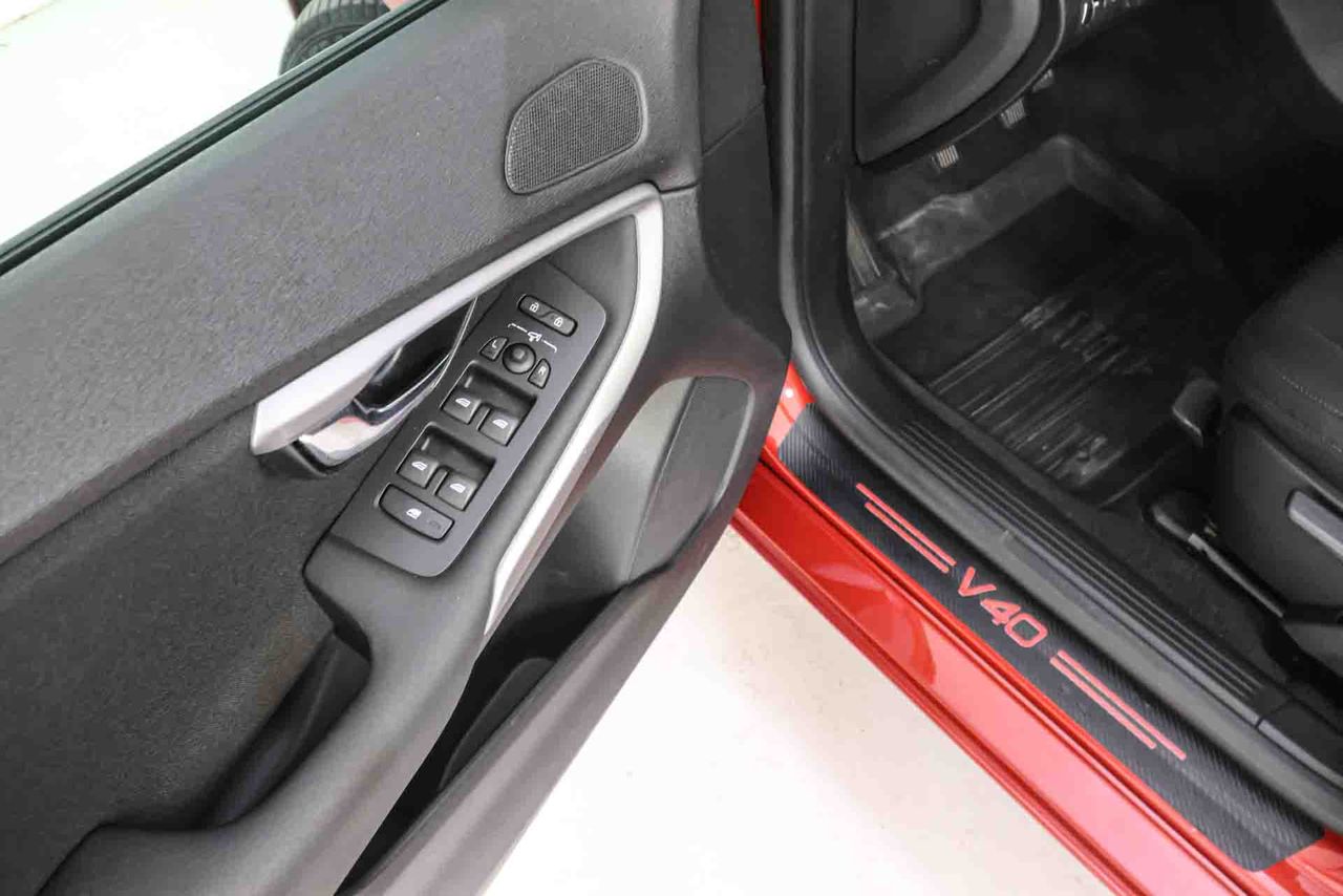 Volvo V40 2.0 D2 Kinetic - Foto 30