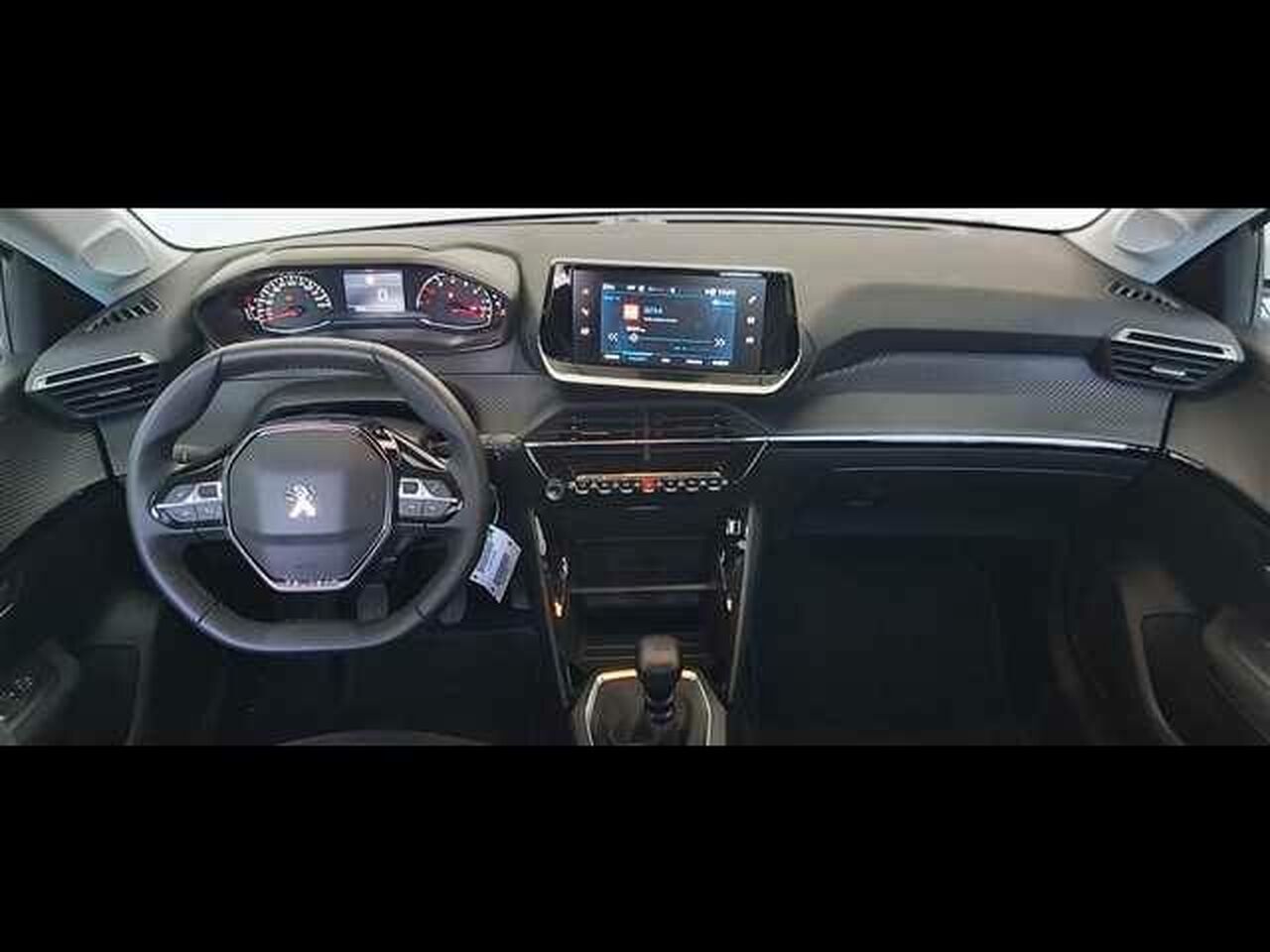 peugeot 208 2020 / foto grande (2)