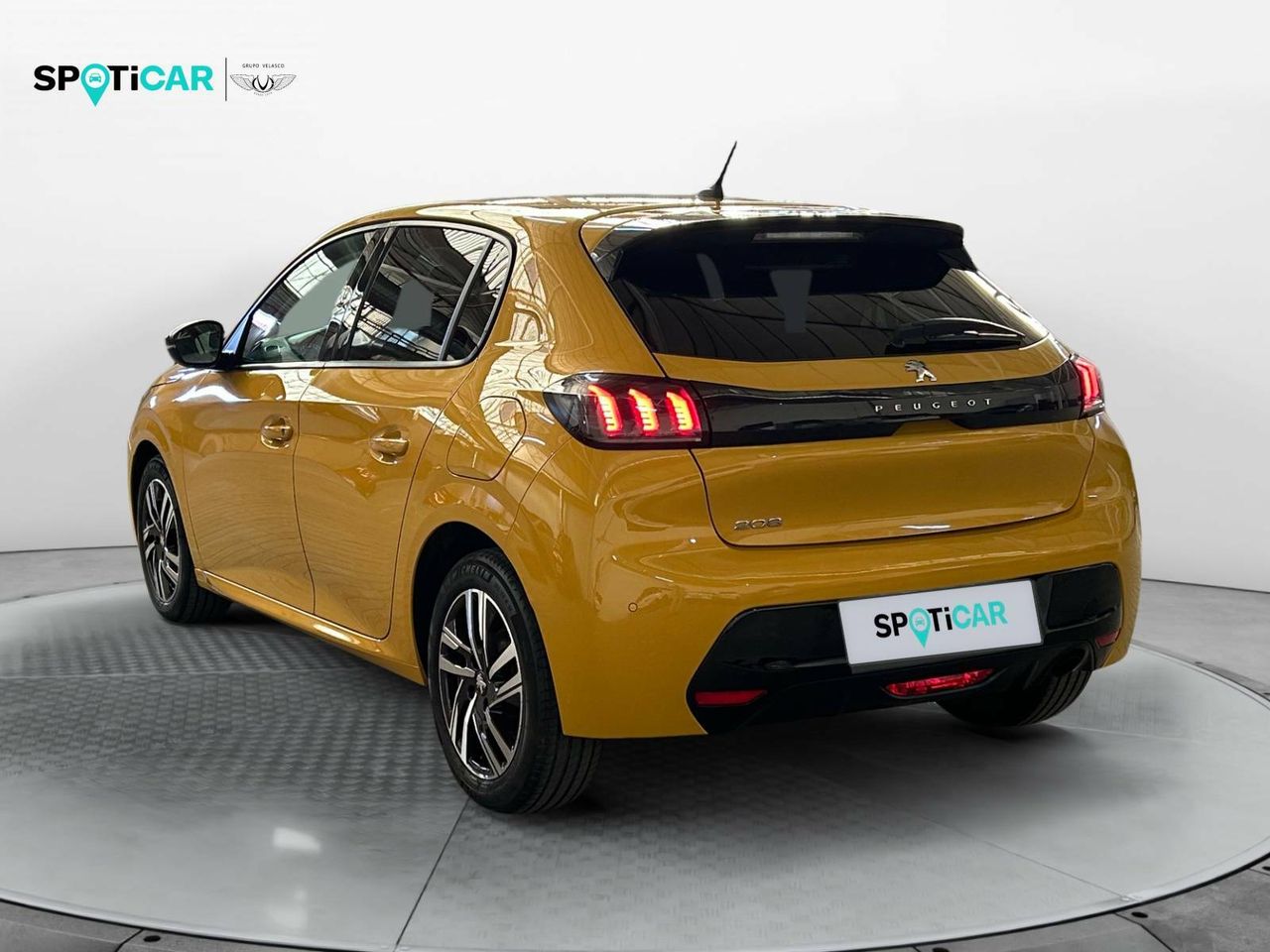 peugeot 208 2023 / foto grande (3)