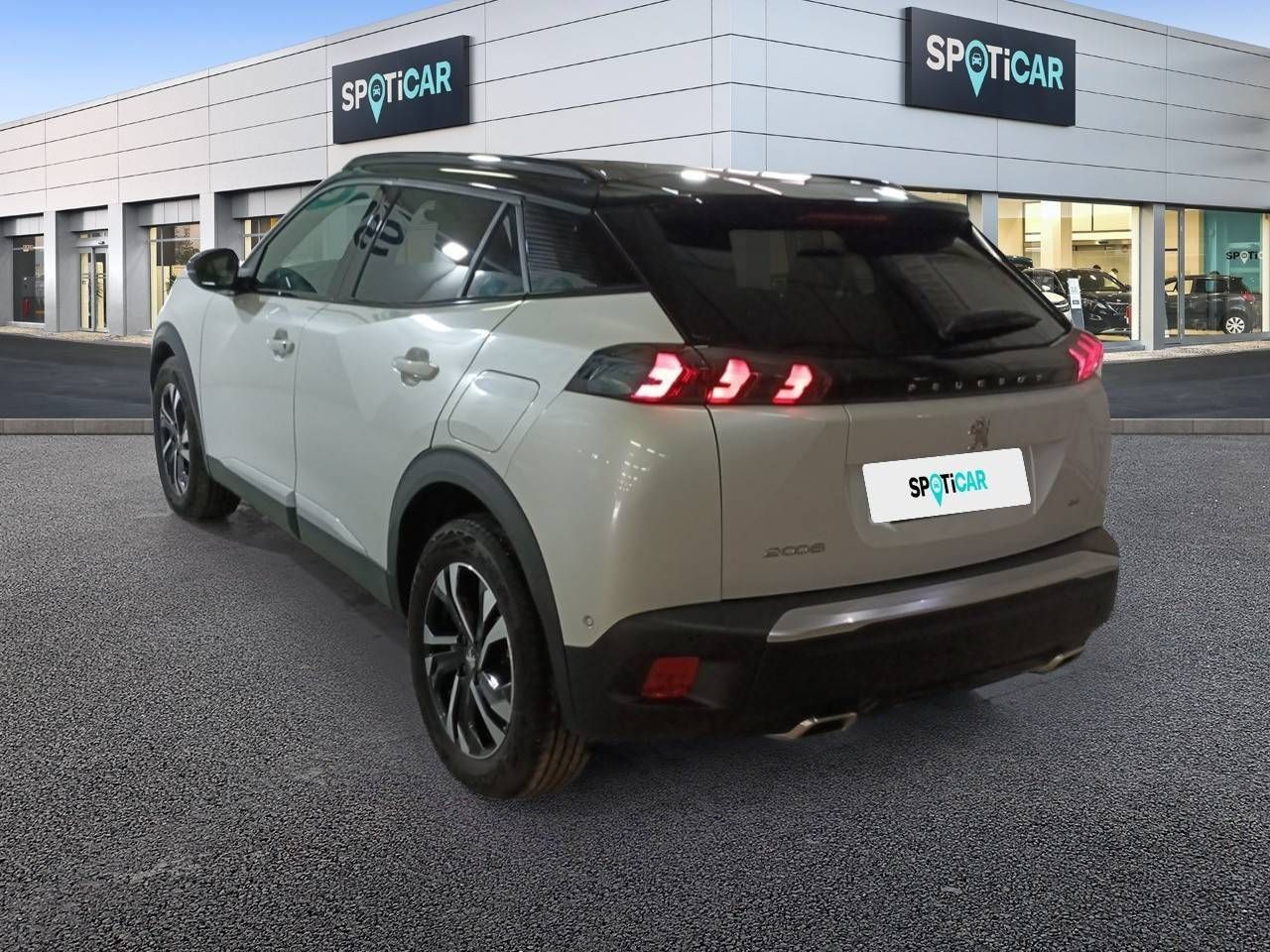 Peugeot 2008 Puretech 130 S&S EAT8 GT - foto 7