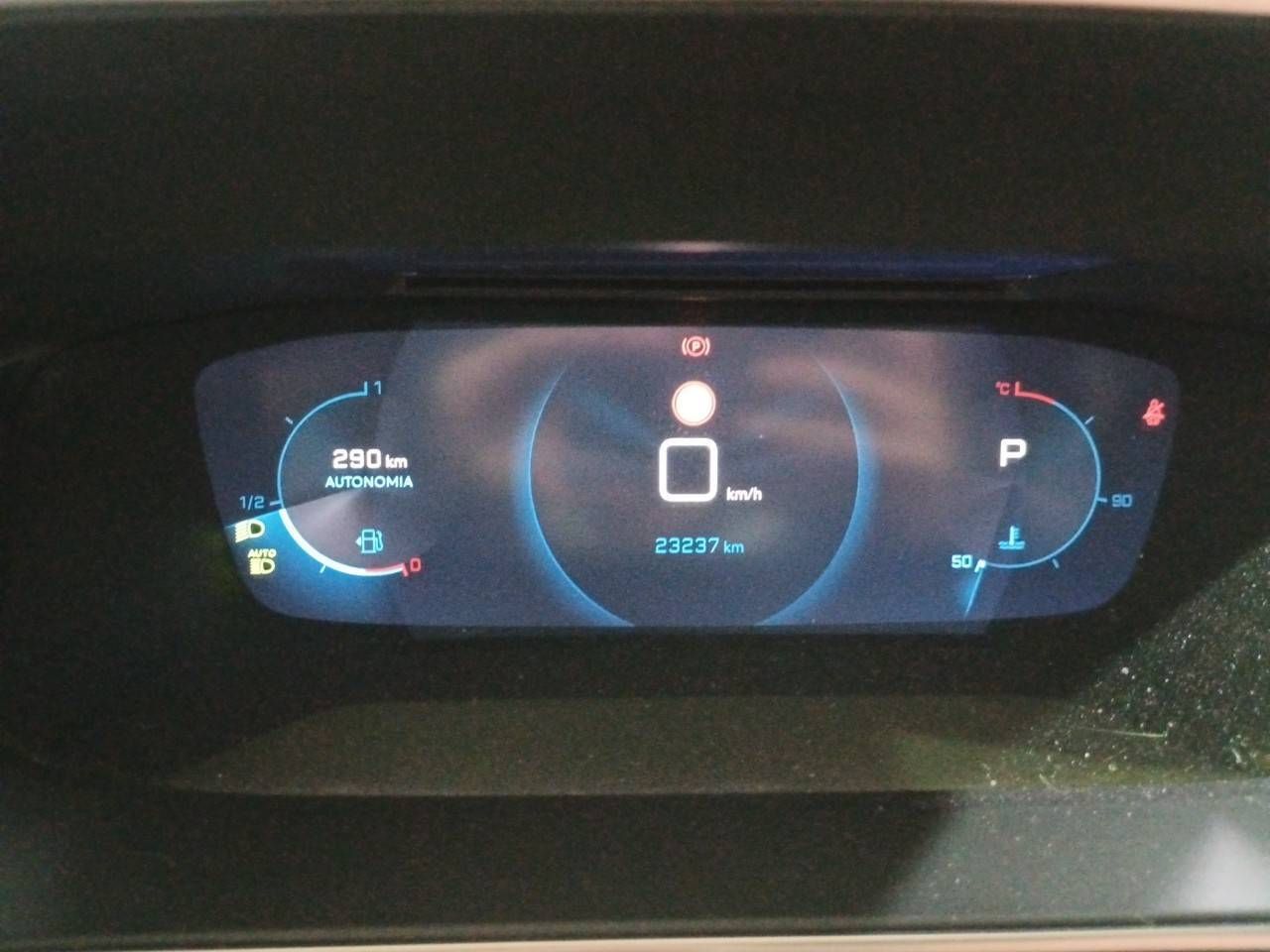 Peugeot 2008 Puretech 130 S&S EAT8 GT - foto 10