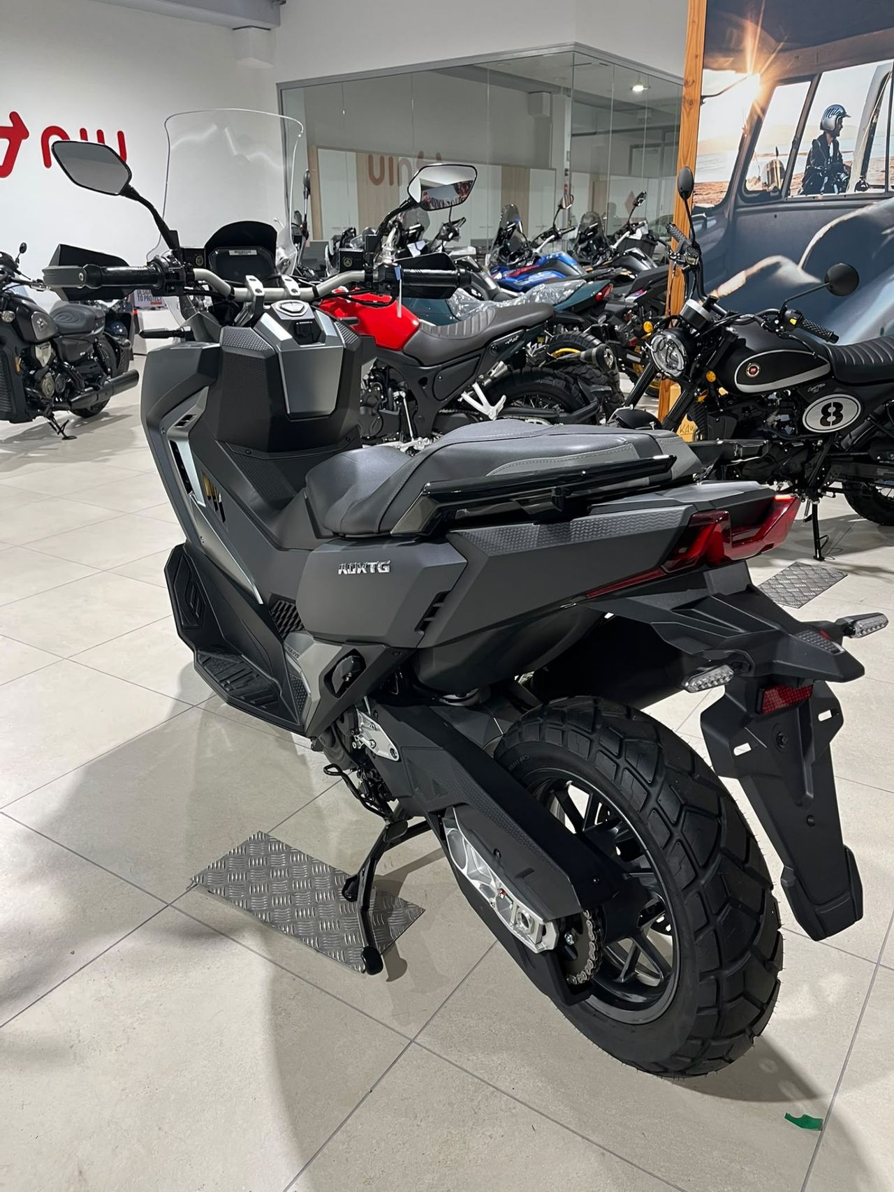 SYM ADXTG 400 - Foto 2